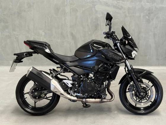 KAWASAKI Z400 